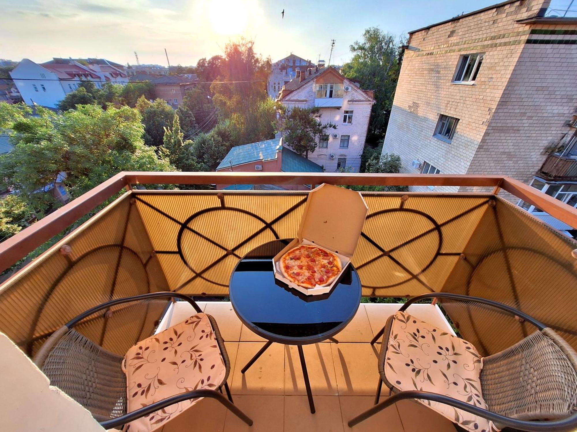 Найбільше Ліжко У Полтаві Мережа Alex Apartments Цілодобово Безконтактне Заселення Poltava Ngoại thất bức ảnh